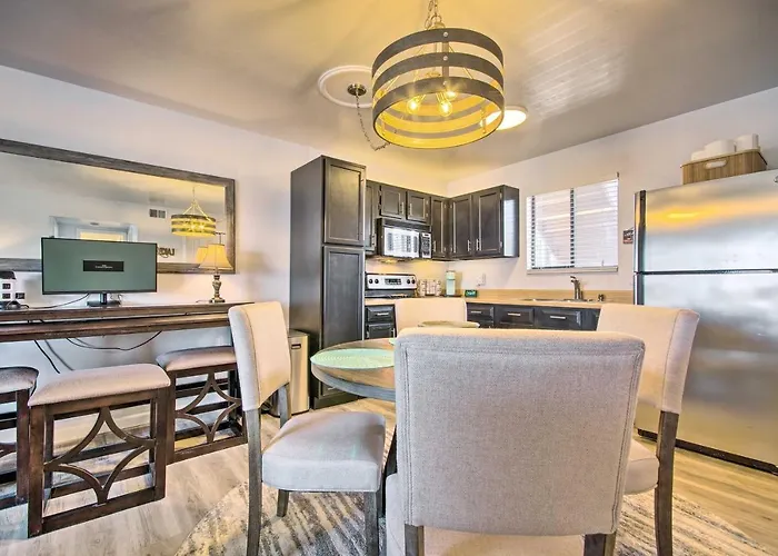Osage Beach Resort Condo W/ Community Pool!